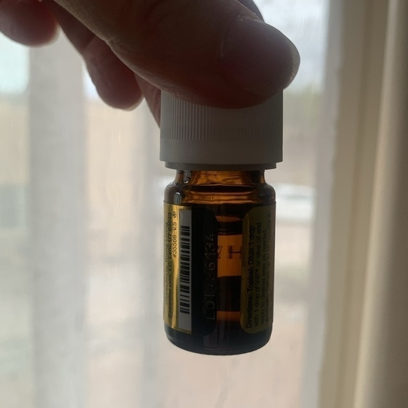 Young Living Hyssop - Ancient Scripture Essential Oil - 5ml - Picture 4 of 6